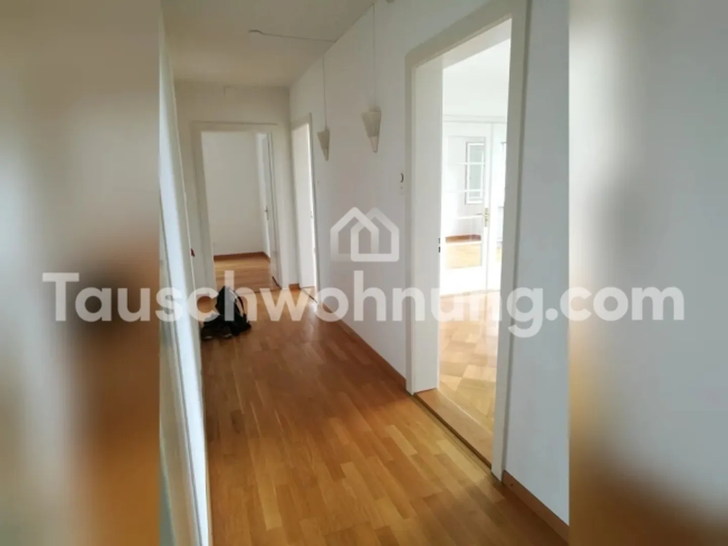 Sunny apartment in hillside location, mountain view, near Werdinsel - Photo 7 of 11