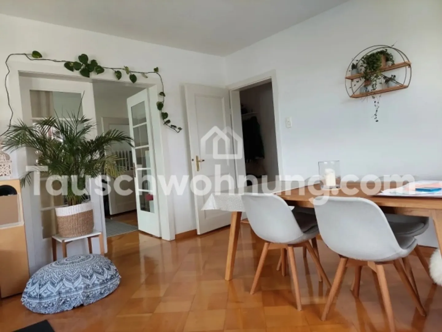 Sunny apartment in hillside location, mountain view, near Werdinsel - Photo 10 of 11