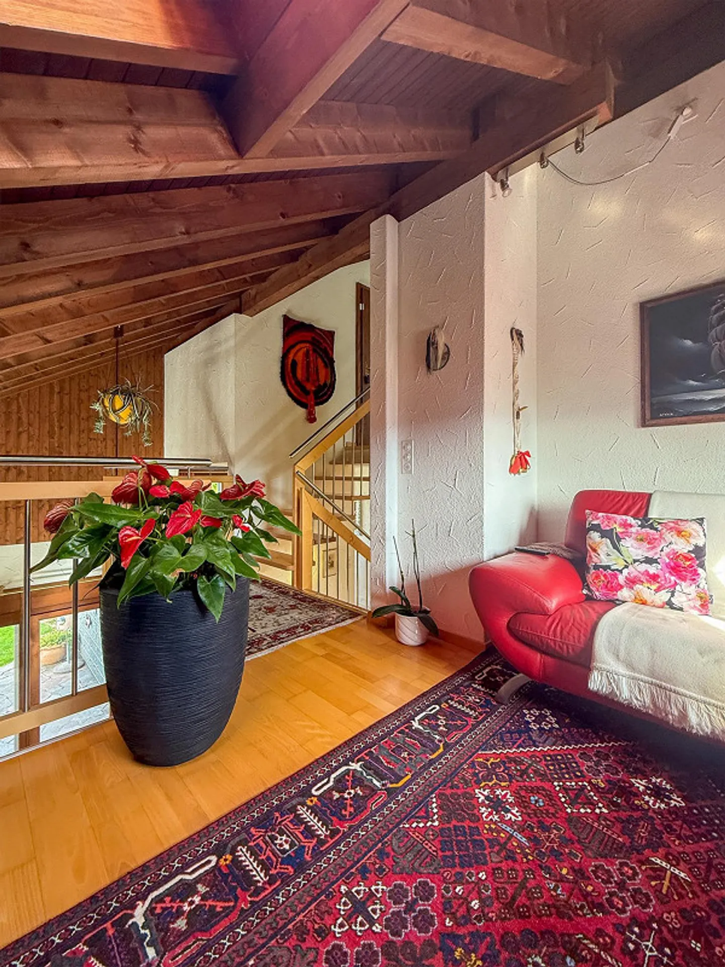 Charming 4.5-room single-family house with mountain view in Grosshoechstetten - Photo 24 of 27