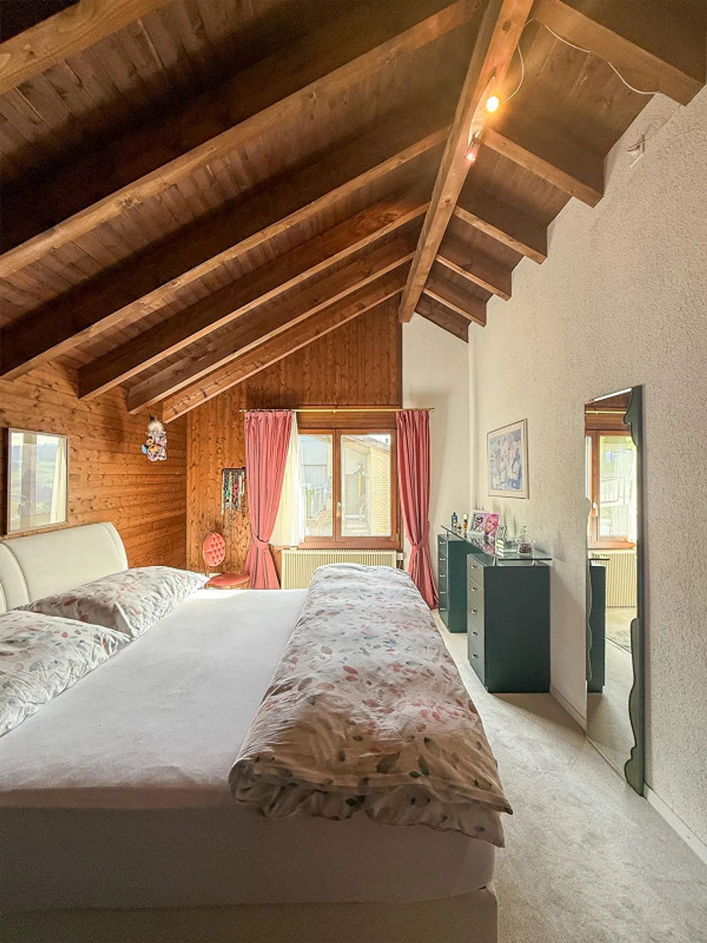 Charming 4.5-room single-family house with mountain view in Grosshoechstetten - Photo 26 of 27