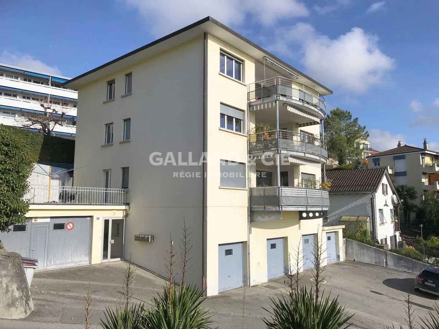 6 Zimmerwohnung im 1. Stock - Foto 1 von 1