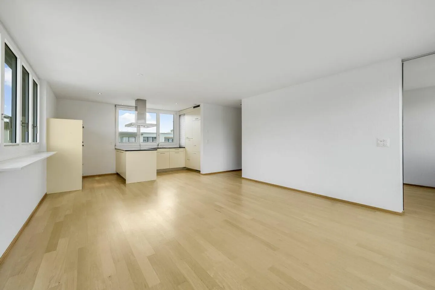 Bellissimo appartamento attico di 4,5 stanze - La tua nuova casa a Biel-Benken - Foto 4 di 11