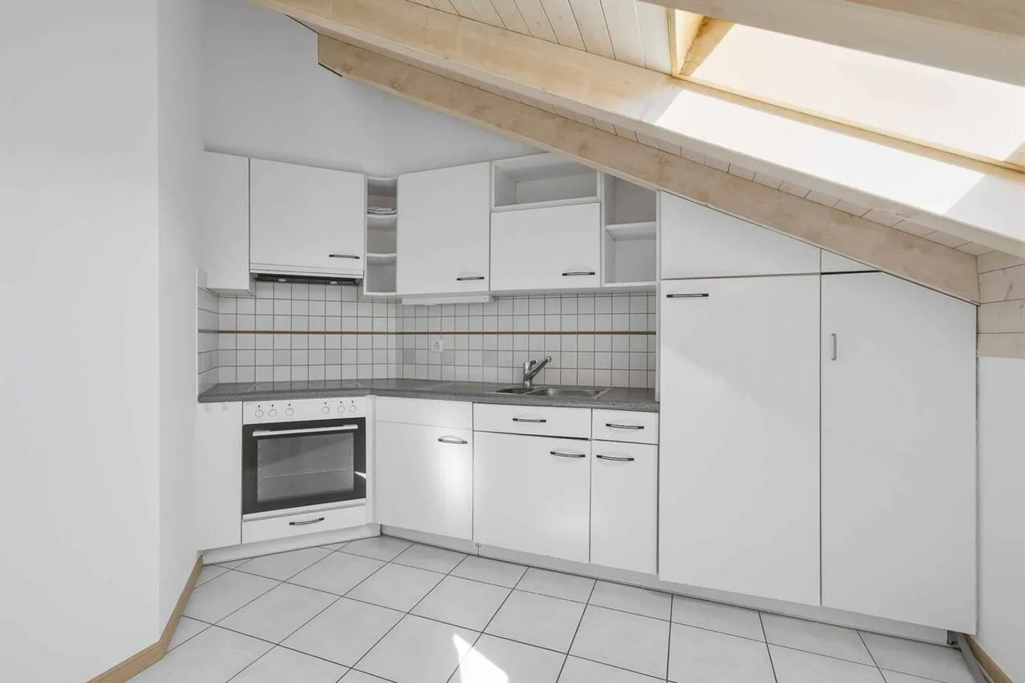 Appartamento Incantevole in Zona Tranquilla - Foto 1 di 10