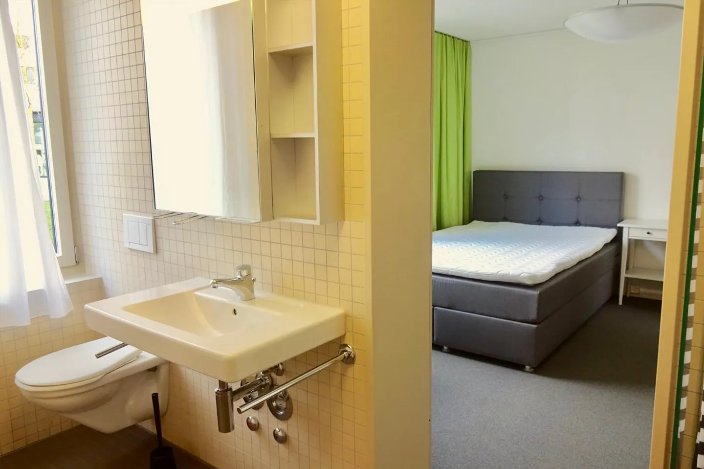 ONLINE VIEWING Shared Room - Photo 3 of 10