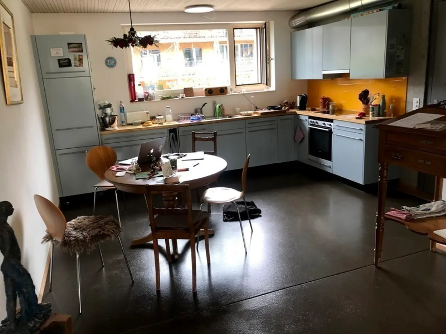 APPARTAMENTO 3½ LOCALI A OSTERMUNDIGEN (BE), ARREDATO, TEMPORANEO - Foto 2 di 9