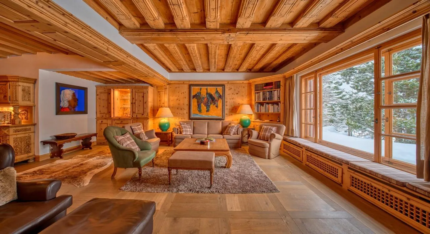 Chesa Nova - Villa in posizione centrale soleggiata a St. Moritz Dorf. - Foto 1 di 5