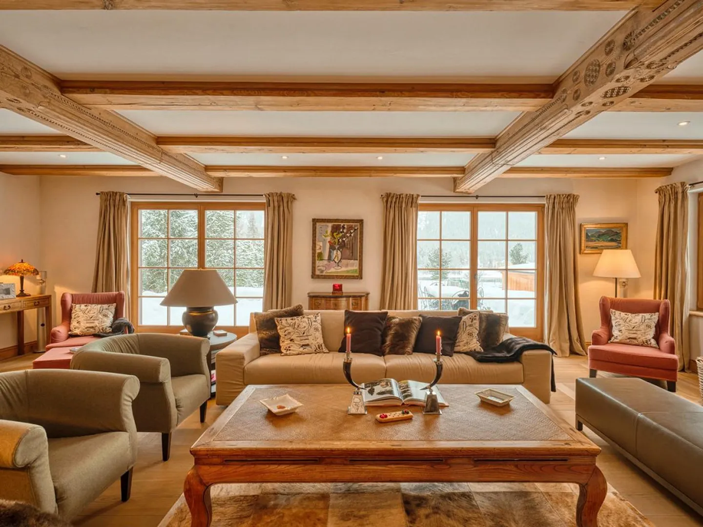 Chesa Nova - Villa in posizione centrale soleggiata a St. Moritz Dorf. - Foto 2 di 5