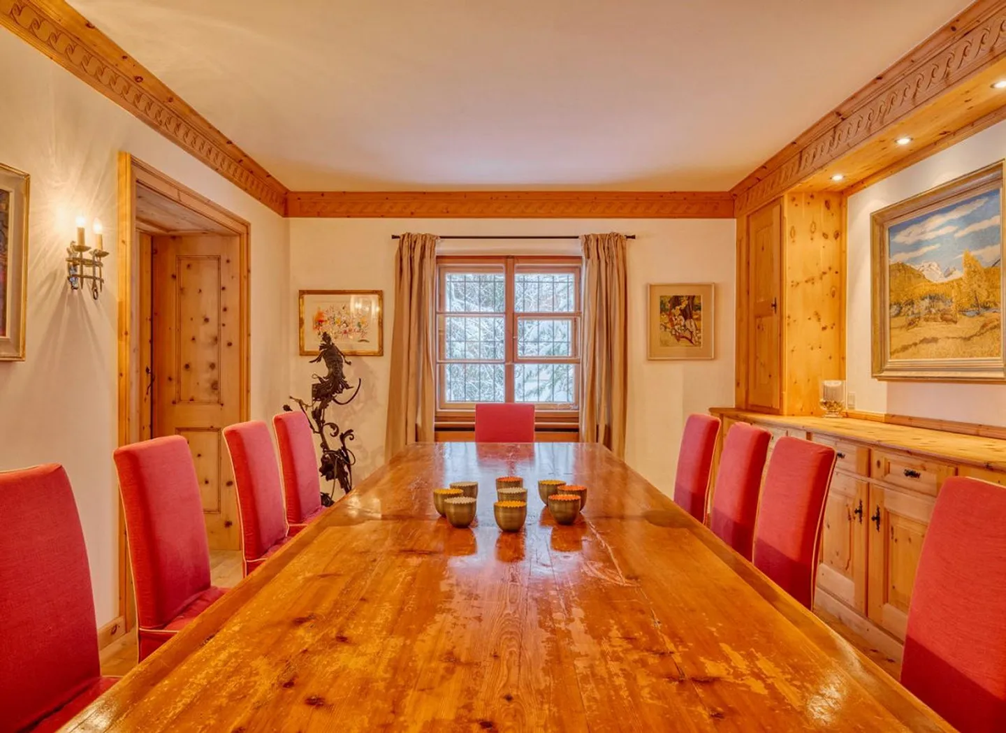 Chesa Nova - Villa in posizione centrale soleggiata a St. Moritz Dorf. - Foto 3 di 5