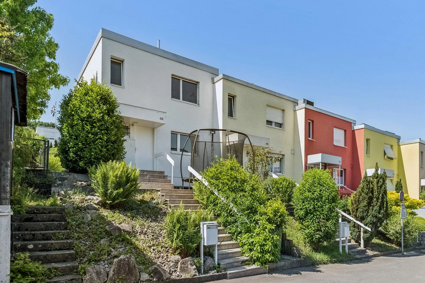 Familienfreundliches Reihenhaus mit Garten - Foto 1 von 14