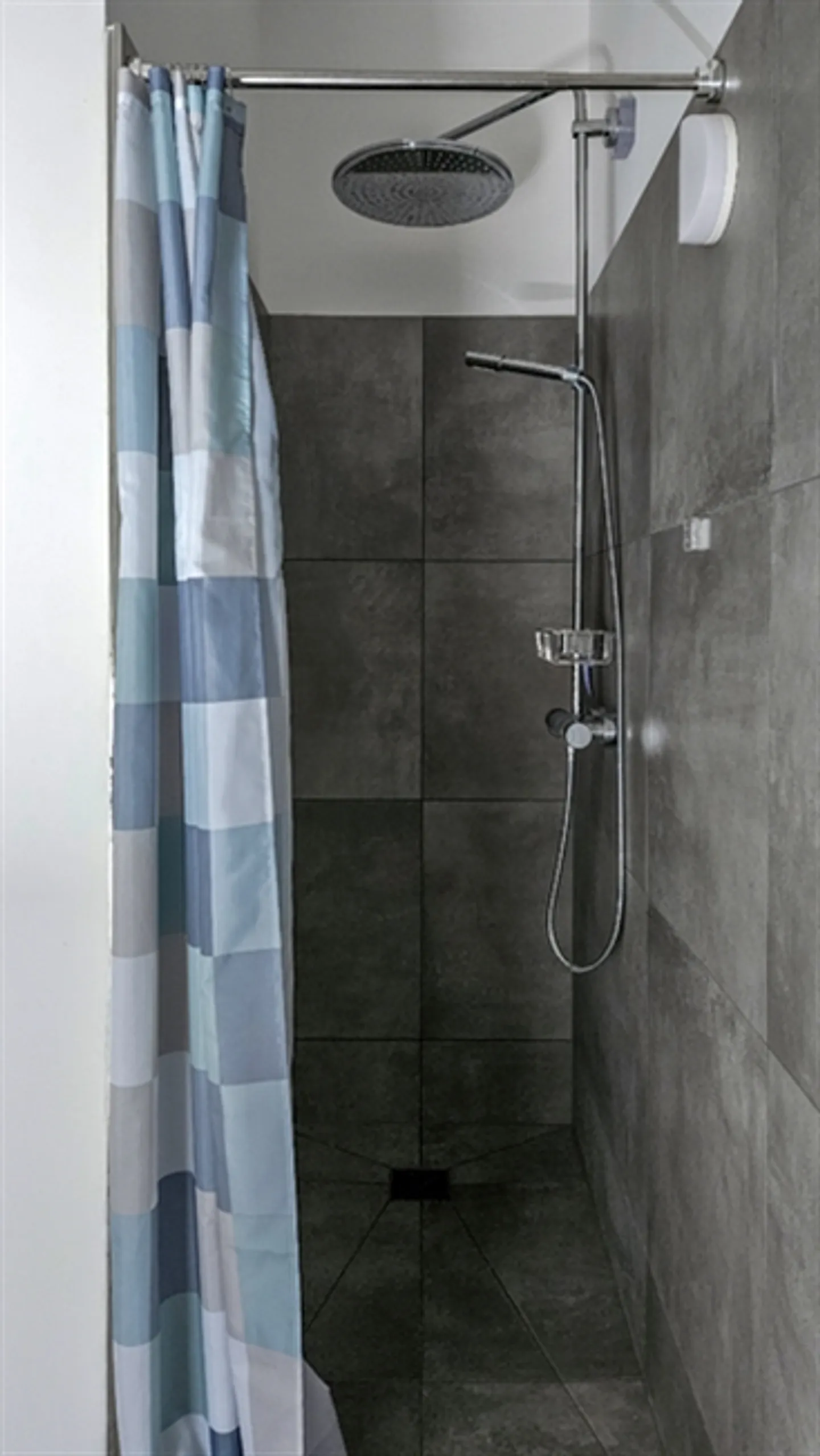 CASA DI 5 CAMERE AD AEFLIGEN (BE), ARREDATA, TEMPORANEA - Foto 7 di 10