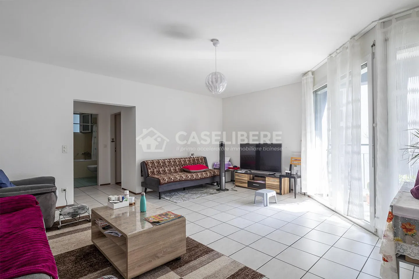 KOMFORTABLE 3.5 ZIMMER IN BELLINZONA - Foto 1 von 8