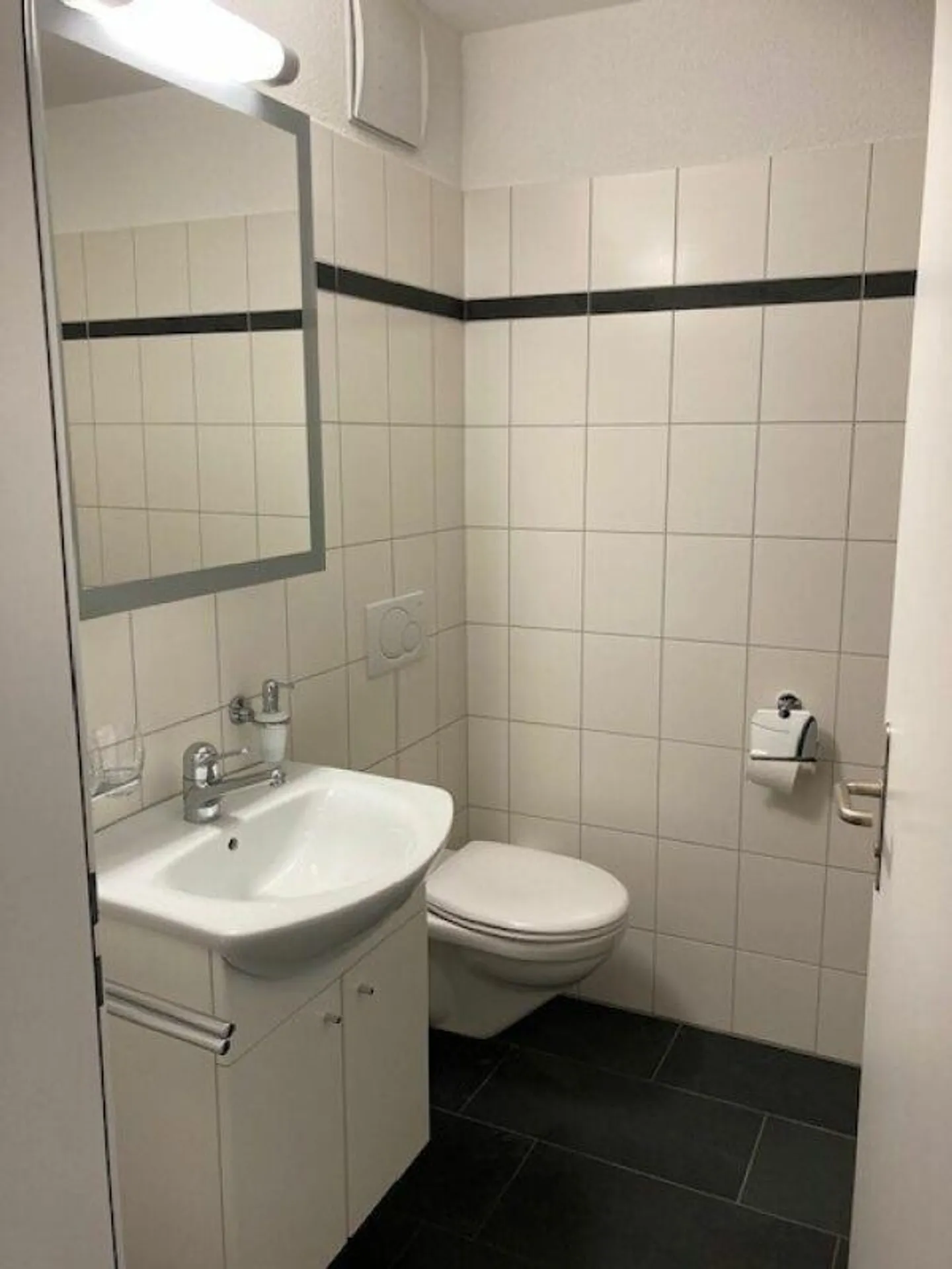 Beautiful and spacious 6.5 room maisonette apartment - Photo 9 of 14