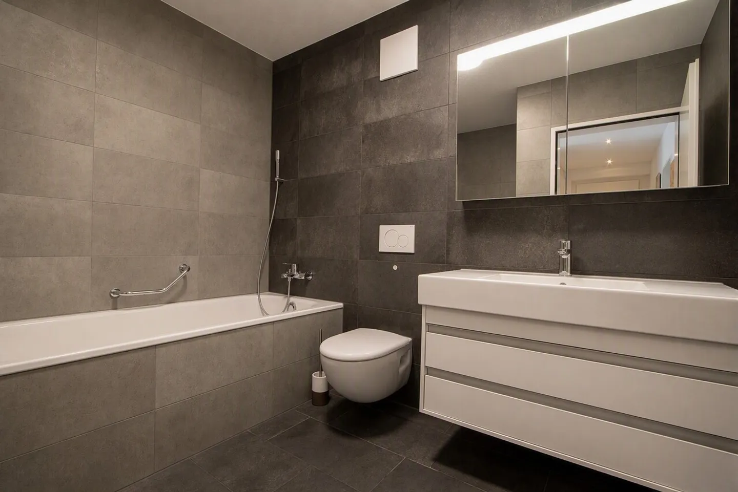 Charmante appartement 3.5 pièces avec terrasse au rez-de-chaussée - Photo 5 sur 11