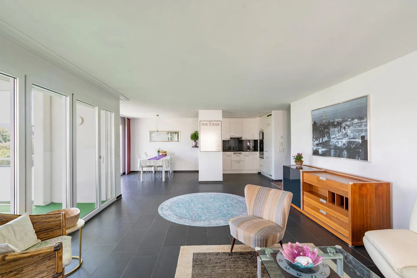 Bright and modern 3.5-room apartment near Lake Greifen - Photo 4 of 13