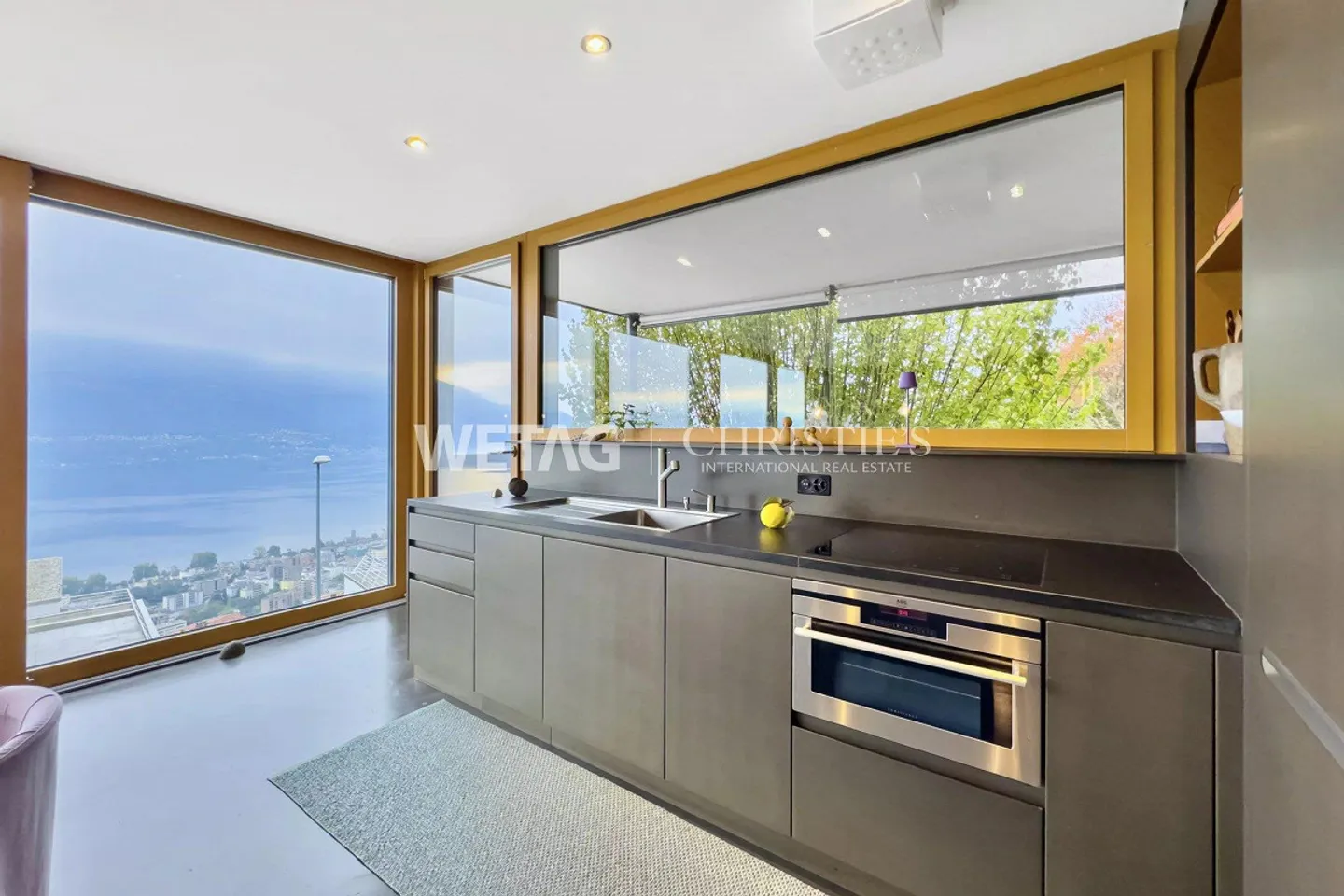 Minusio: Villa moderna con interni luminosi e vista panoramica - Foto 5 di 12