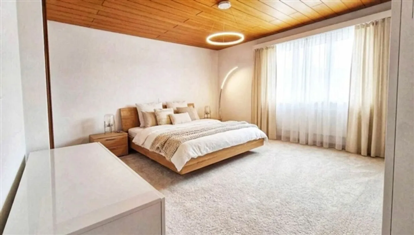 Spacious Living with Mountain Panorama - Photo 9 of 15