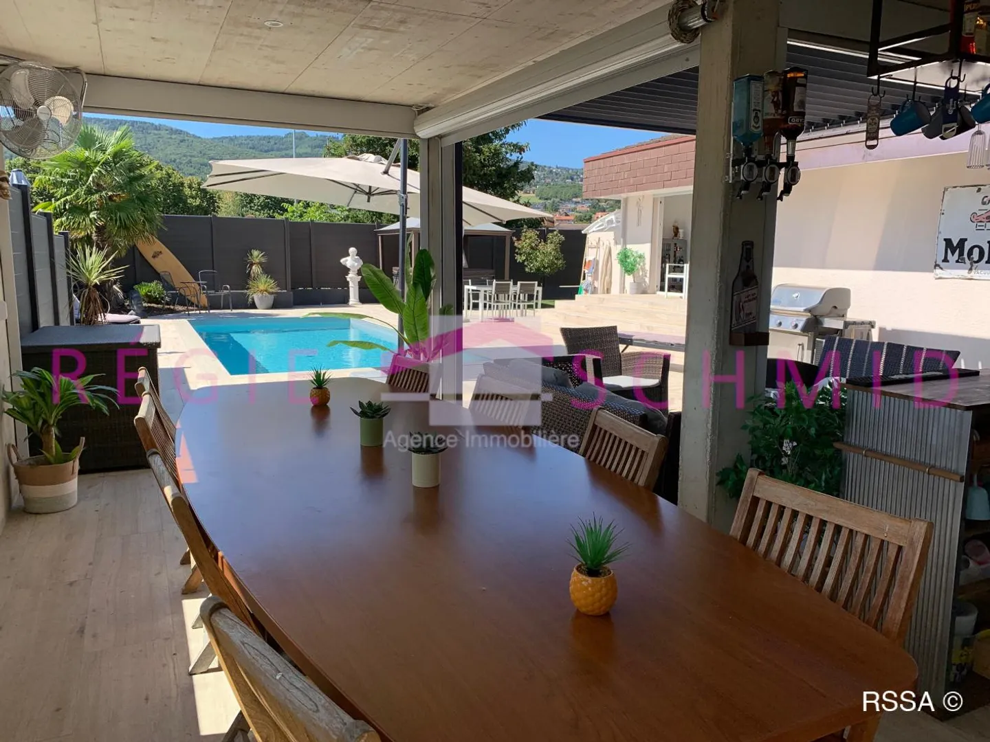 Einzelvilla in ruhiger Lage mit freiem Blick. - Foto 1 von 9