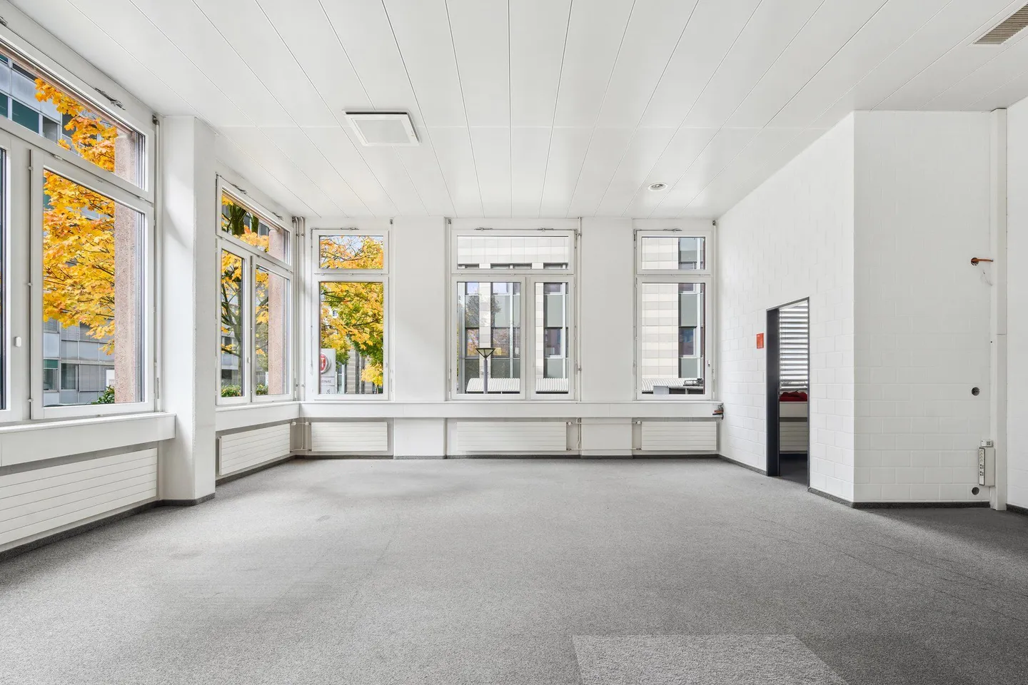 Geräumiges, klimatisiertes Einzelbüro - Foto 5 von 5