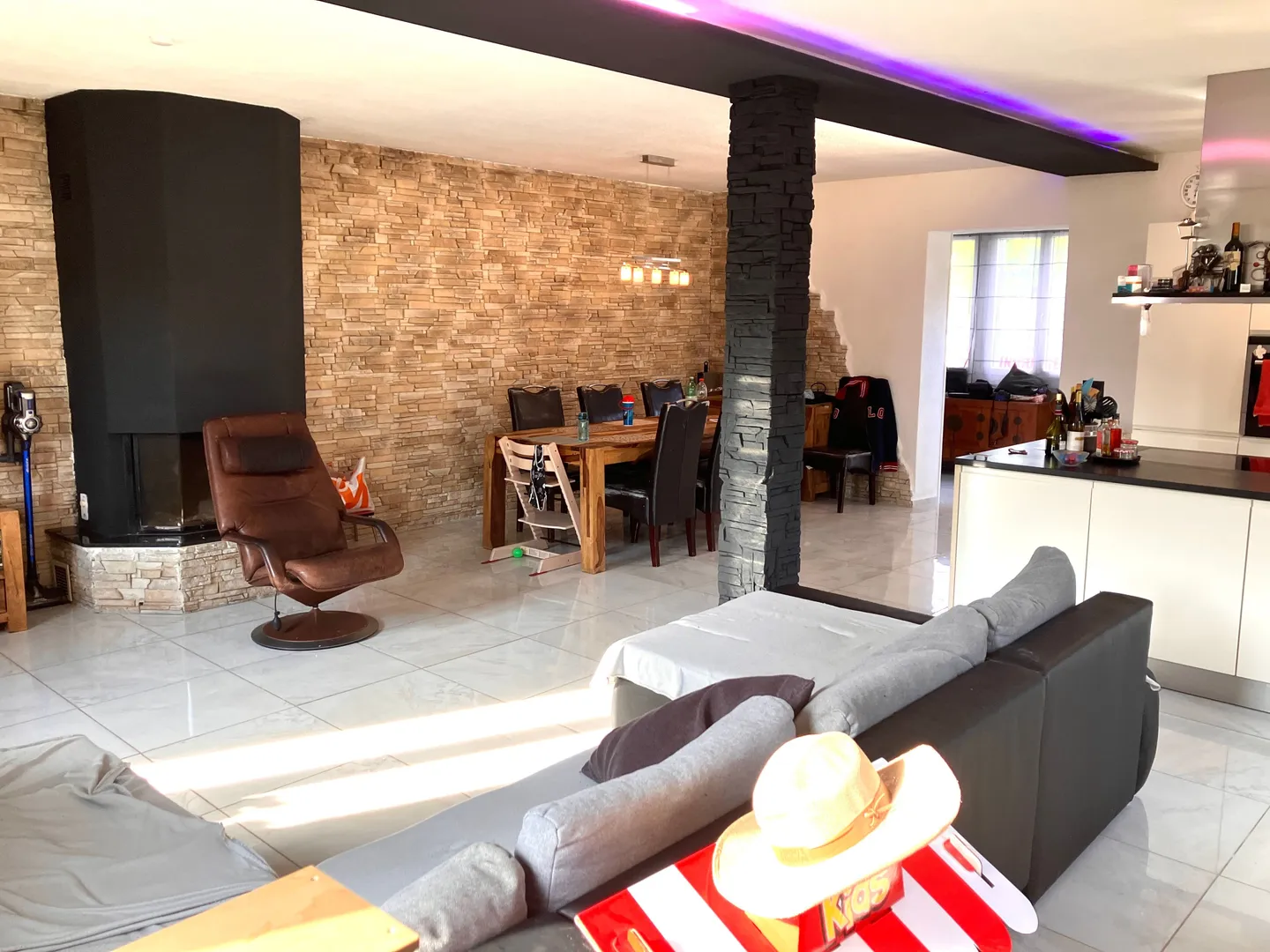 Spacious Family Home in Oberkulm - Photo 3 of 9
