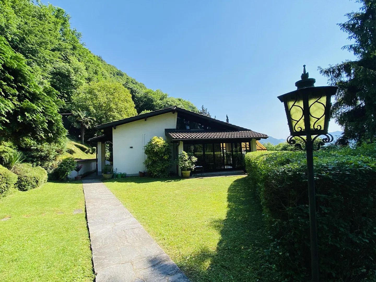Casa con terreno edificabile - Foto 5 di 7