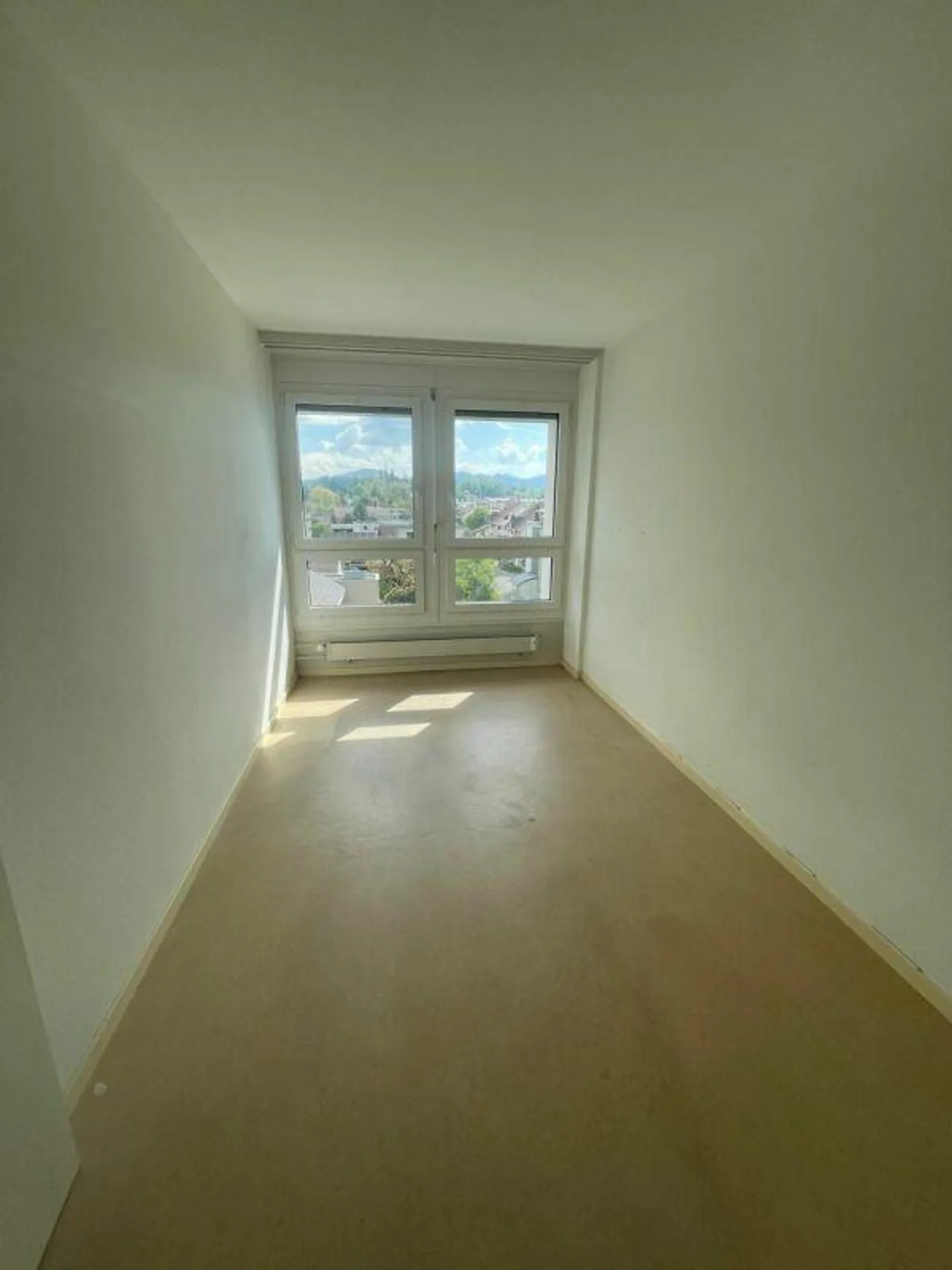 Appartamento 3.5 locali al 4° piano a Laufen - Foto 5 di 9