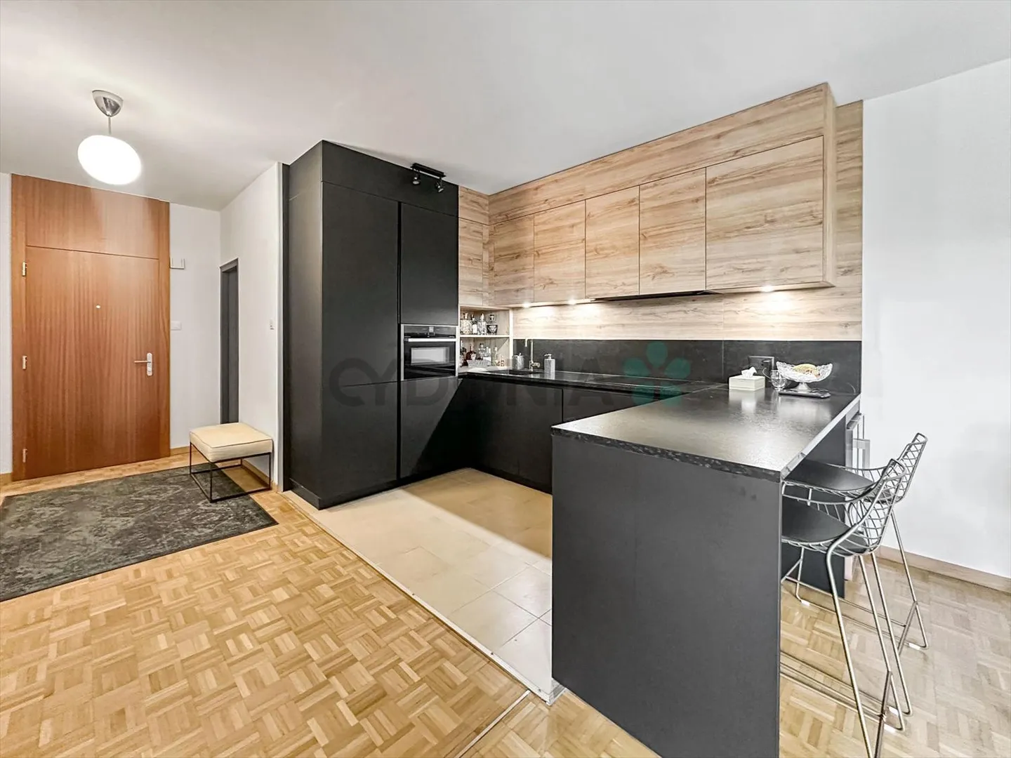 Exclusively - Contemporary apartment with high-end finishes - Photo 3 of 6