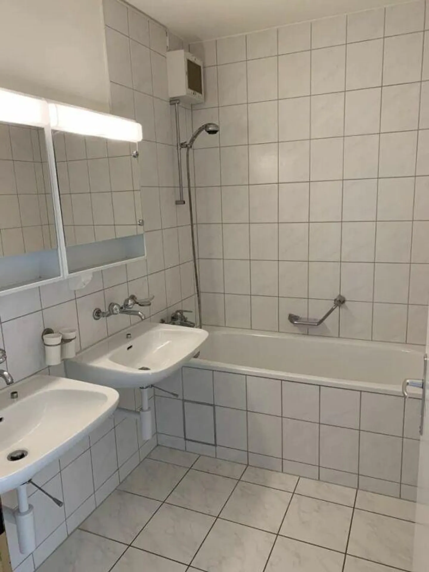 Appartamento 3.5 locali al 4° piano a Laufen - Foto 7 di 9