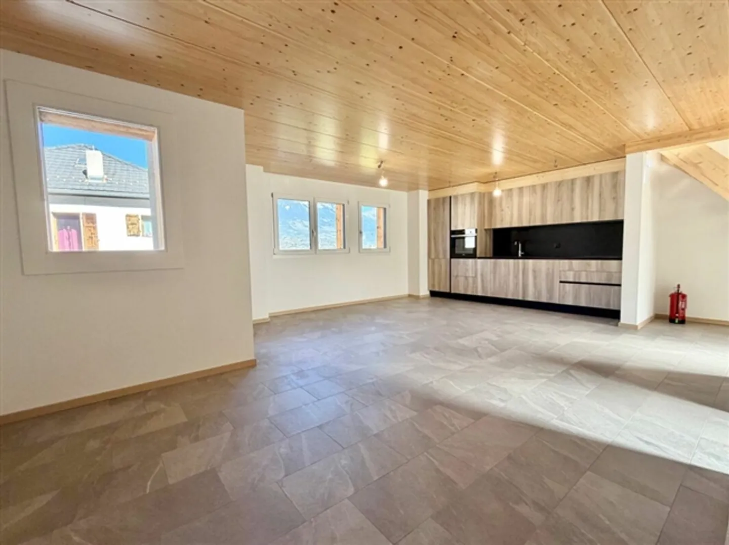 3.5-room apartment in Chalais - Photo 2 of 20