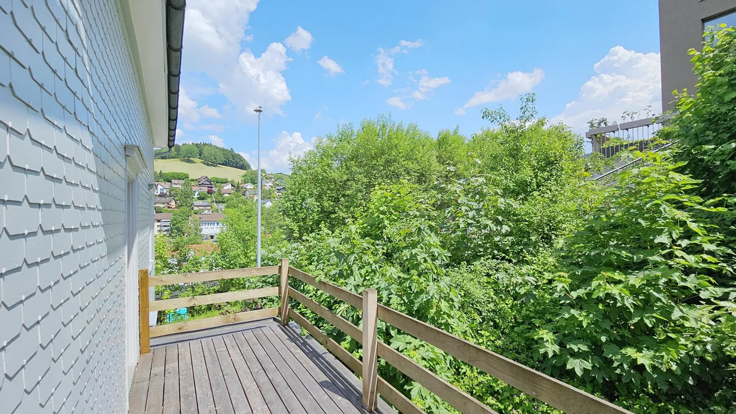 Semi-Detached Single Family House in a Quiet yet Central Residential Area in Herisau - Photo 7 of 8