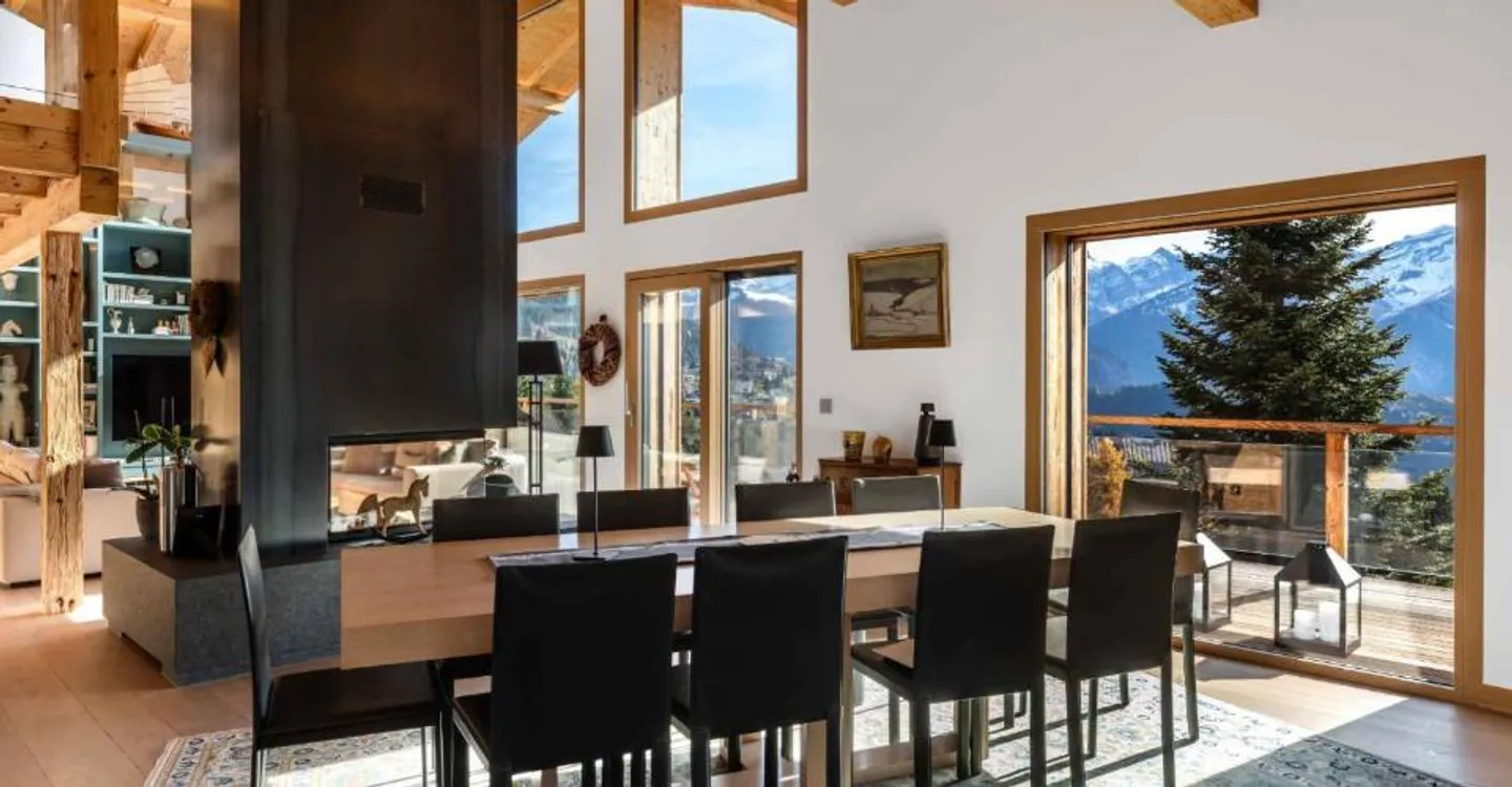 Außergewöhnliches Chalet mit privatem Aufzug und atemberaubendem Blick - Foto 3 von 10