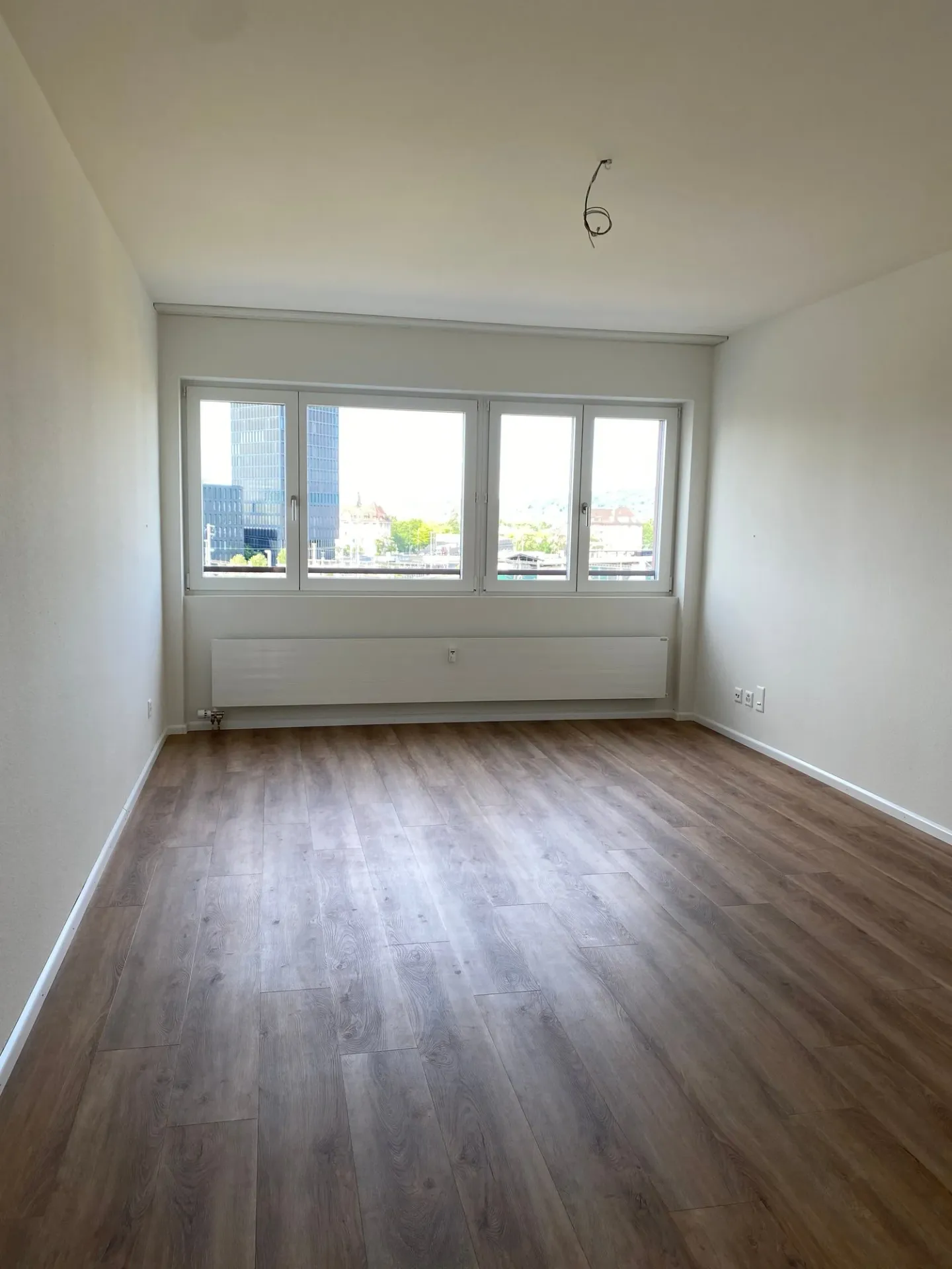 Beautiful 1-room apartment near SBB train station - Photo 3 of 4