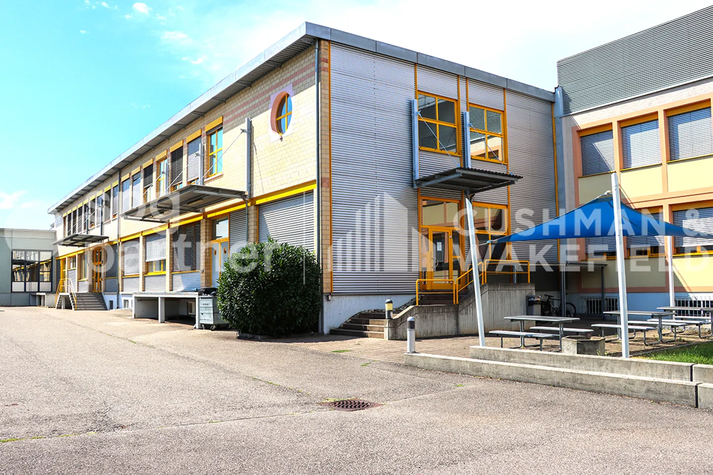 Locali per aziende innovative nel centro del Giura - Foto 7 di 10