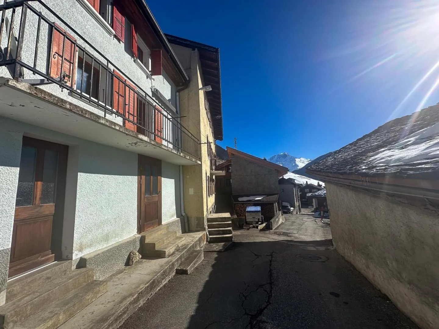 Dorfhaus mit 4,5 Zimmern in Liddes - Foto 1 von 8