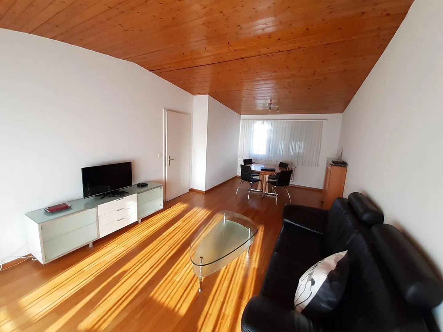 Cozy 3.5 Room Apartment on the 2nd Floor - Photo 1 of 9