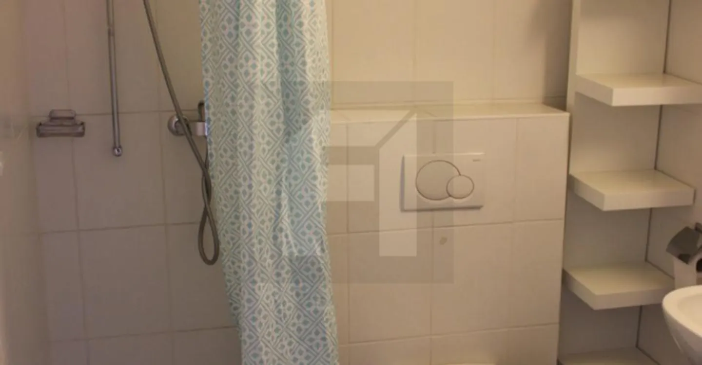 Appartement Charmant avec Balcons - Photo 6 sur 6