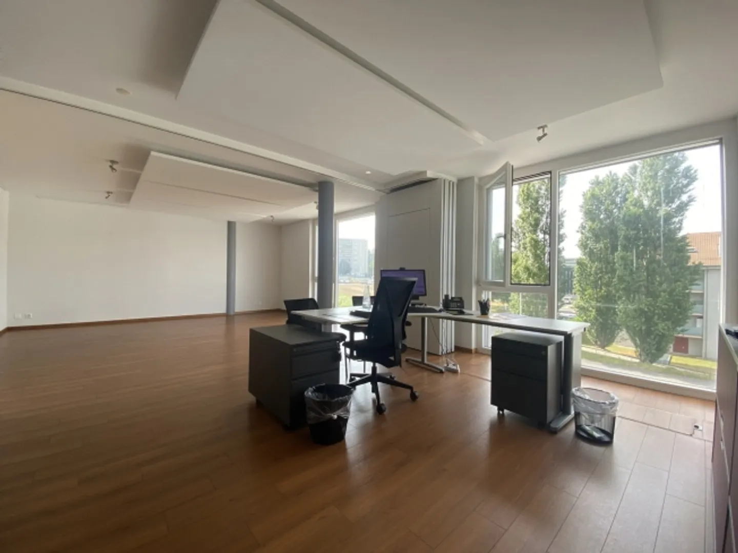 "Office space for rent, 2 steps from the M1 and Renens train station" - Photo 4 of 11