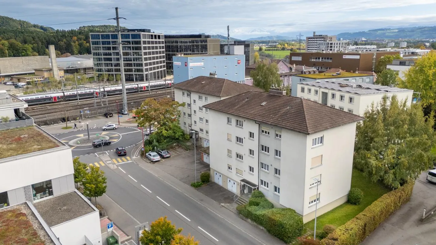 Residential Development ZOLLIKOFEN INVESTMENT - two apartment buildings with 16 apartments - Photo 1 of 4