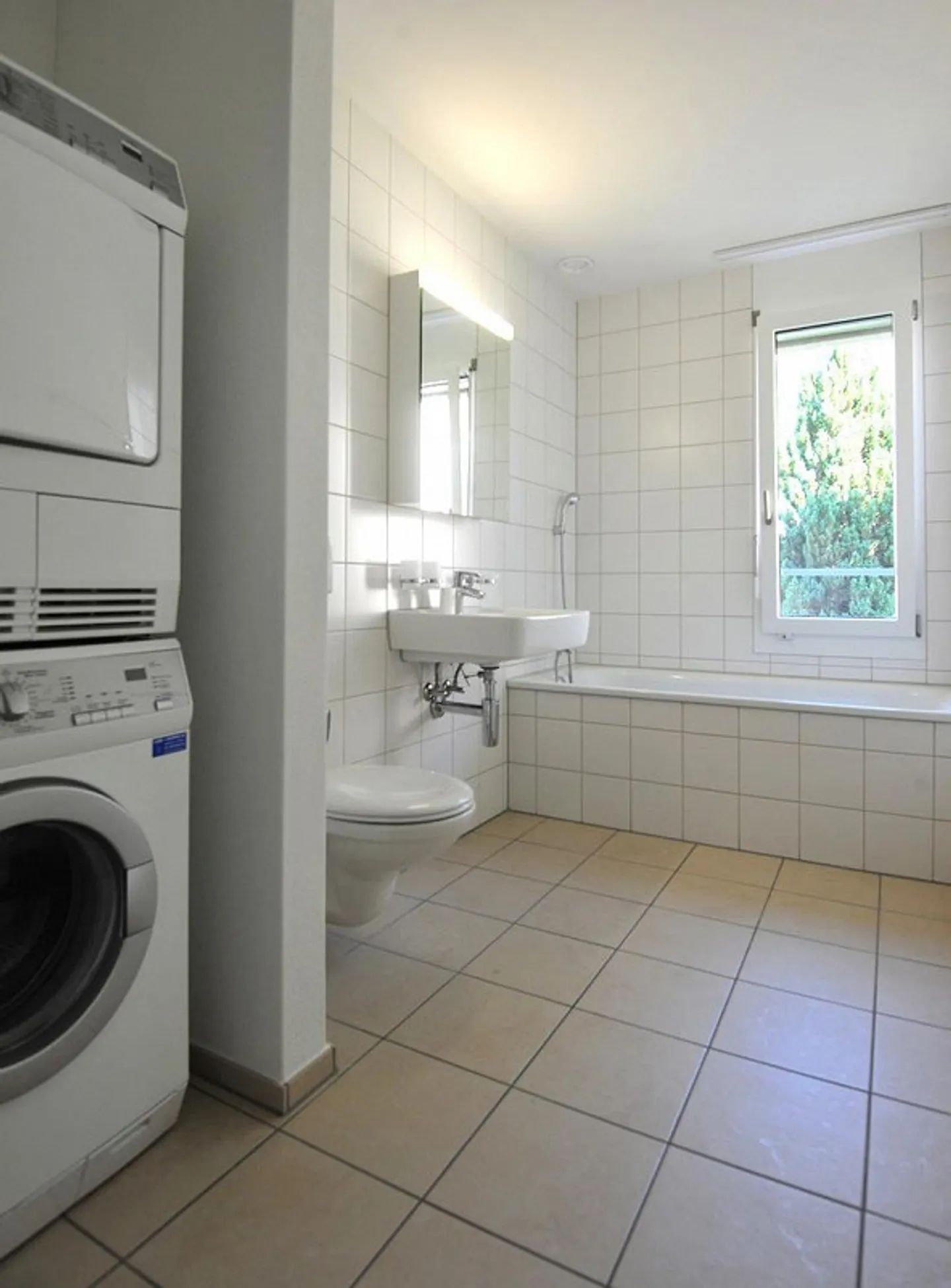 Beautiful Family Apartment Close to Nature - Photo 5 of 12