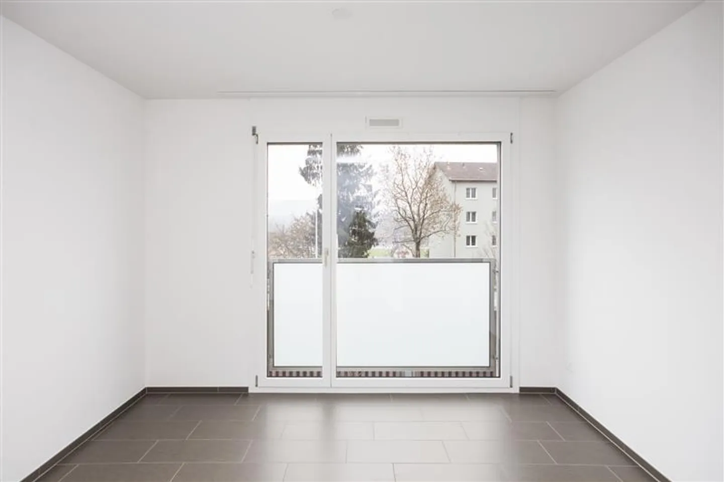 Beautiful Family Apartment Close to Nature - Photo 9 of 12