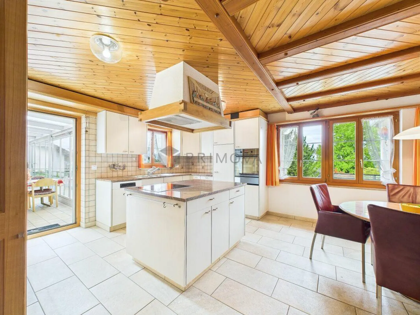 Single-family home seeks new favorite people. - Photo 2 of 14