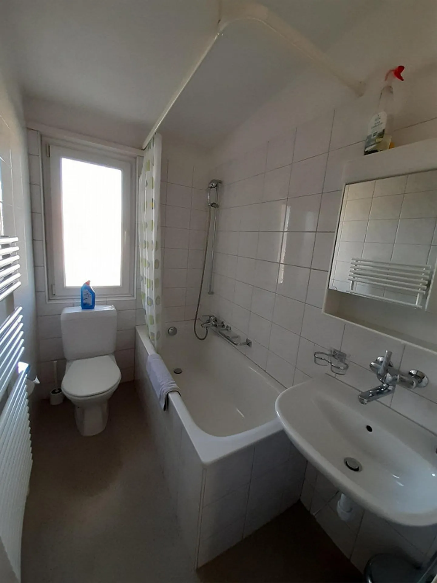 Cozy 3.5 Room Apartment on the 2nd Floor - Photo 5 of 9