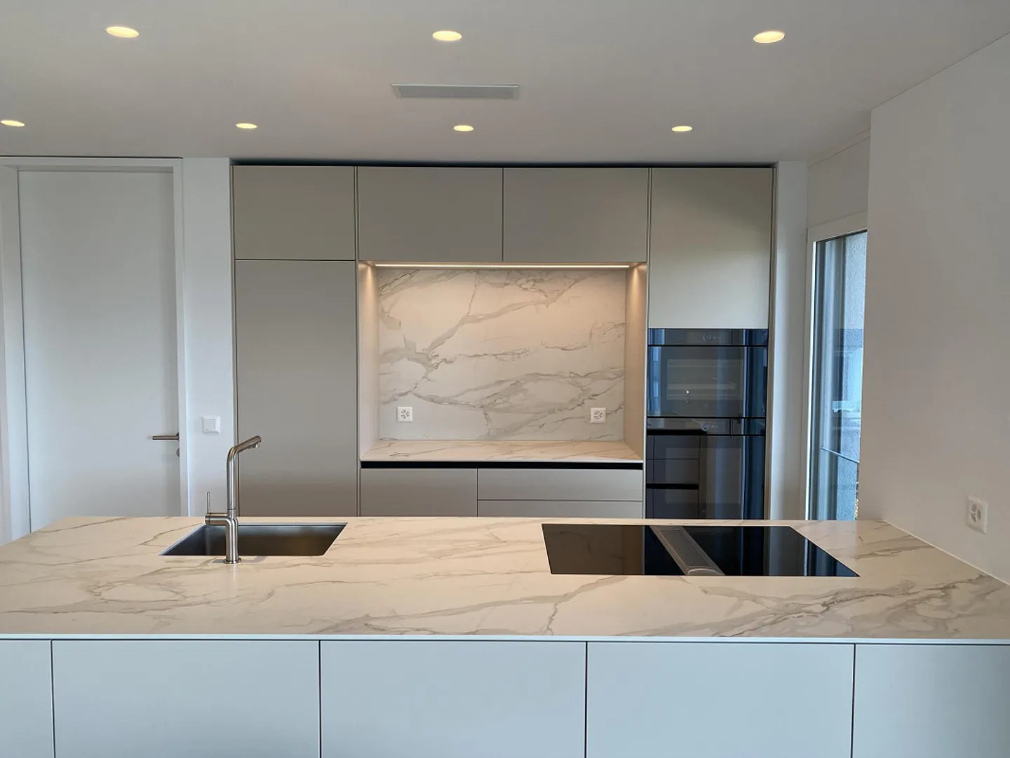 New Construction / High Standard Finish / 30m² Terrace / Near Train Station / Tax 78% - Photo 1 of 16