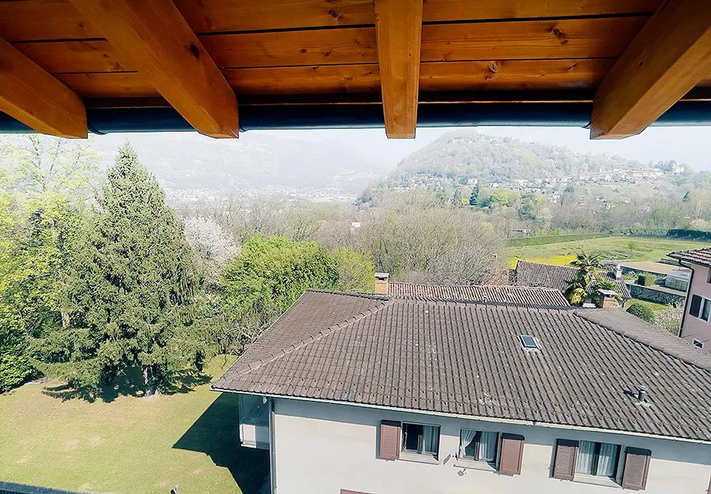LUMINOSO ATTICO IN STABILE DI SOLE 4 UNITÀ - Foto 12 di 15