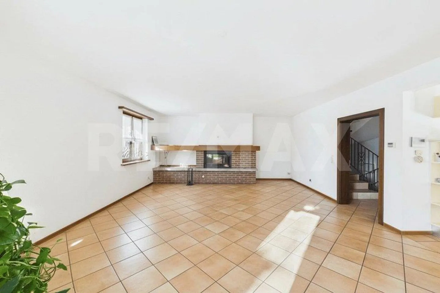 Exclusive Villa with Lake View - Photo 10 of 13