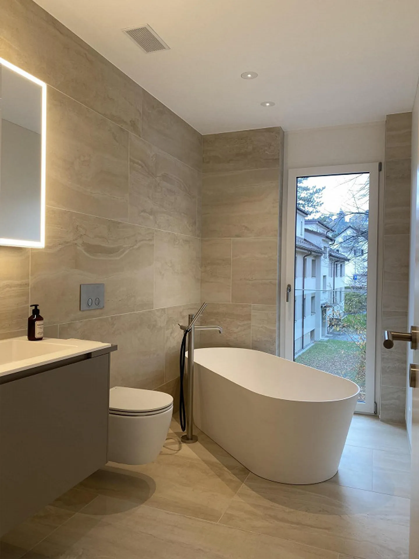 New Construction / High Standard Finish / 30m² Terrace / Near Train Station / Tax 78% - Photo 7 of 16