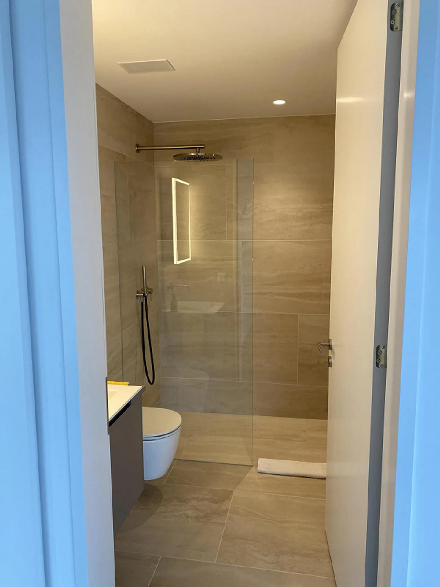 New Construction / High Standard Finish / 30m² Terrace / Near Train Station / Tax 78% - Photo 8 of 16