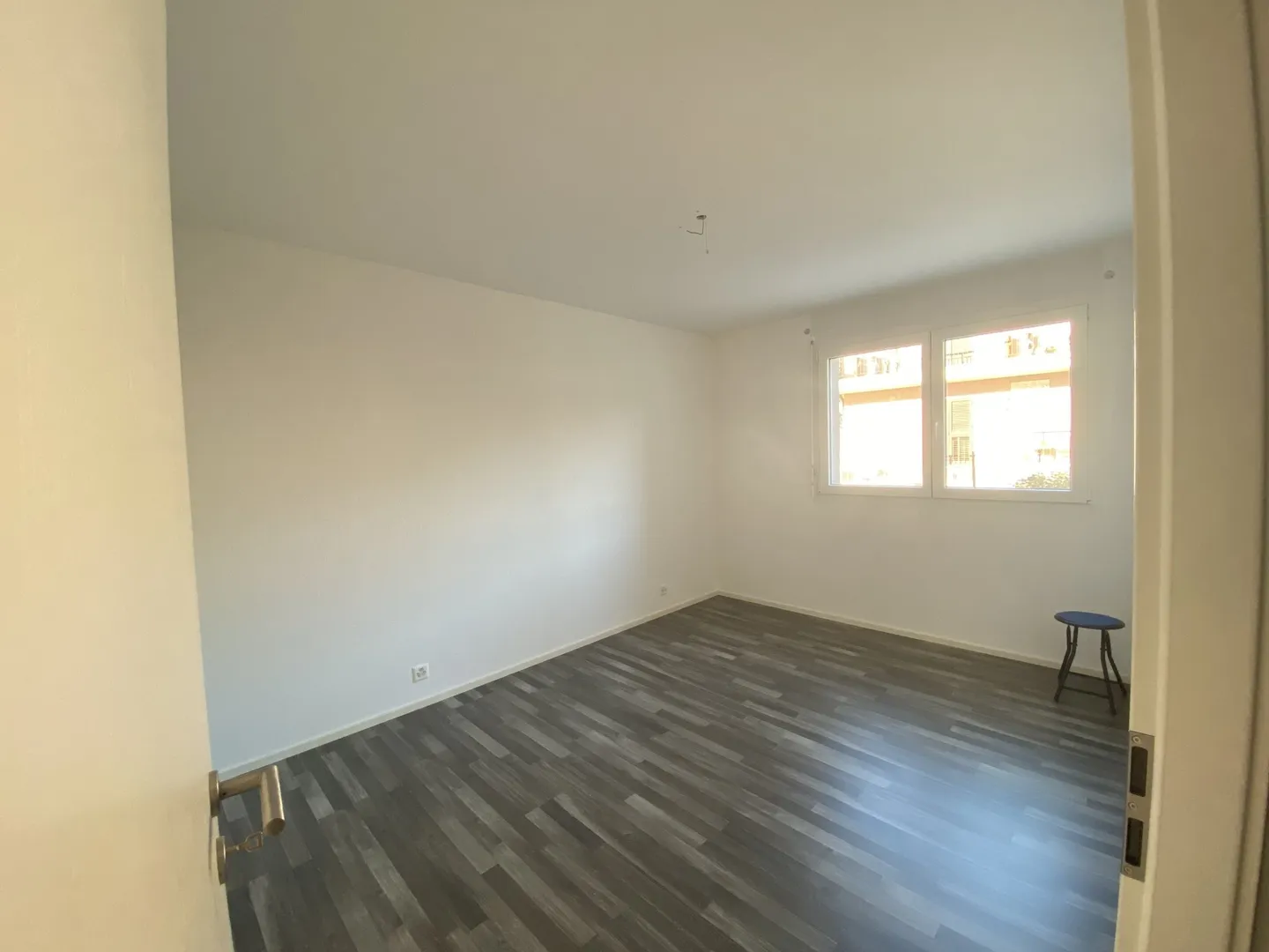 Charmant Appartement au Rez-de-Chaussée - Photo 3 sur 5