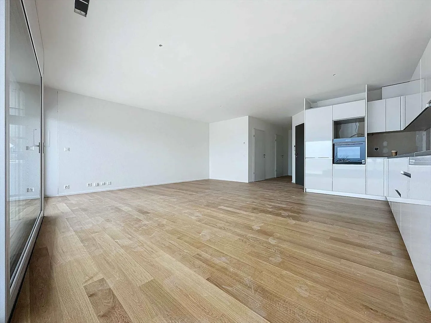 UNIQUE! 2.5-room penthouse of 68m2 with 2 terraces and panoramic view - Photo 5 of 13