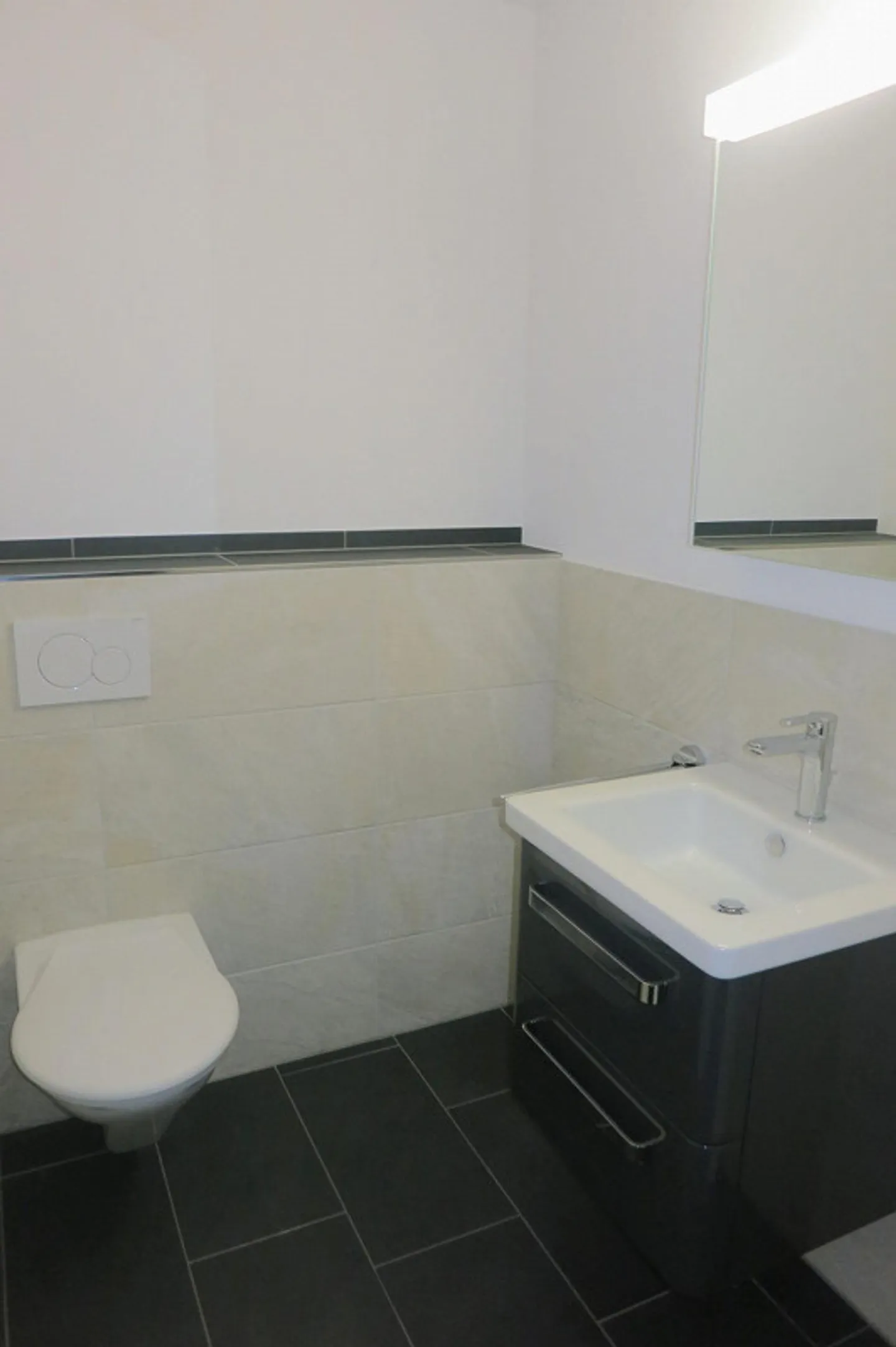 Bel et moderne appartement de 4,5 pièces - Photo 5 sur 5