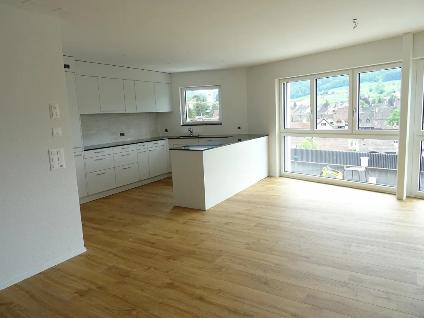 Appartement 4.5 pièces en emplacement ensoleillé - Photo 3 sur 10